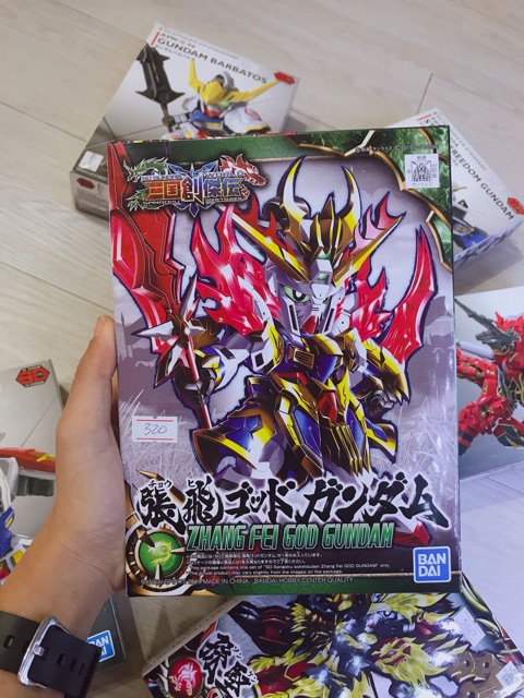 Mô hình gundam lắp ráp nâng cao trí não ảnh thật