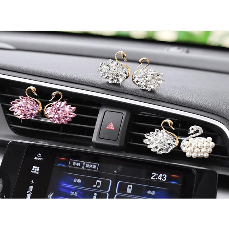 Sáp thơm Ô Tô cài cửa gió hình thiên nga đính đá dễ thương - D&A shop