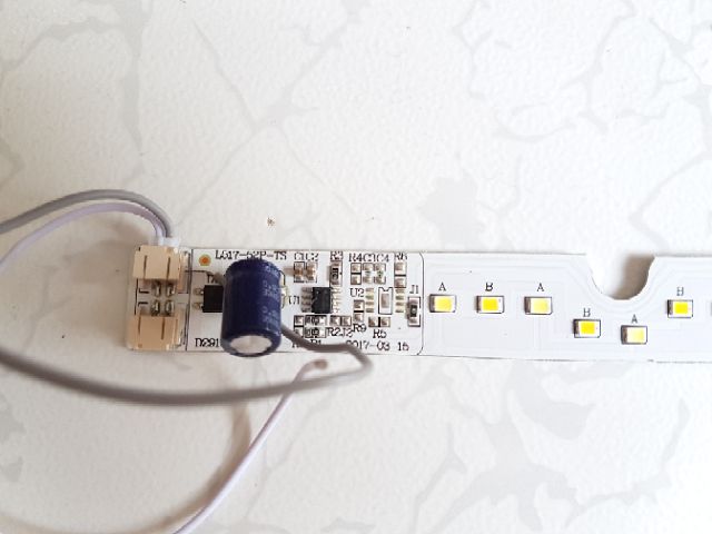 LED THANH 3 CHẾ ĐỘ SÁNG 14W NGUỒN AC 220V