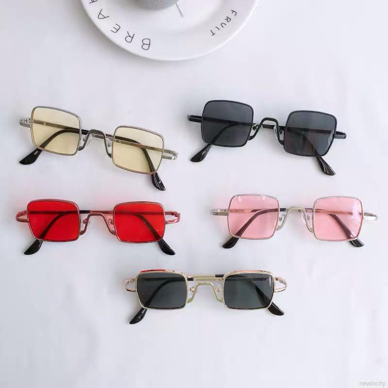 Kính mát chống tia UV kiểu dáng Hàn Quốc dành cho các bé