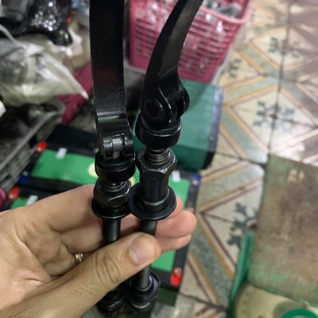 Côn trục rỗng trước sau