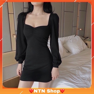đầm tay phồng (tay dài) cổ vuông nhúm ngực.
