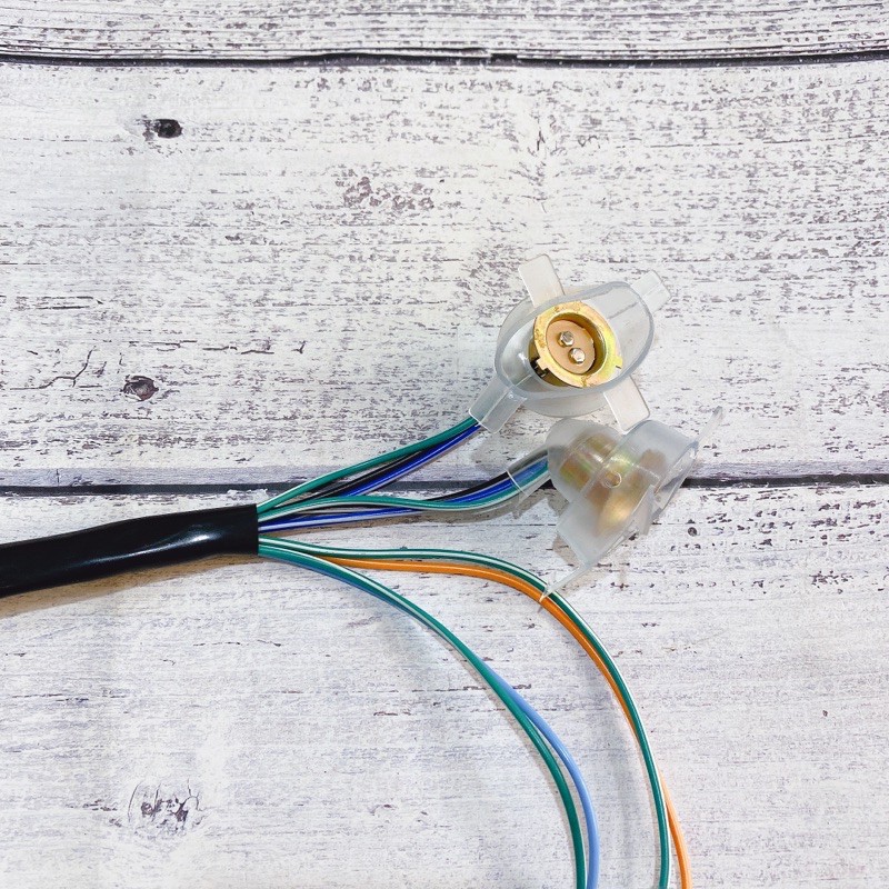 Bộ đuôi đèn, chui đèn trước xe Wave Anpha 2bóng & 1bóng kèm chui xi nhan