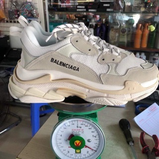 Giầy balenmnm
