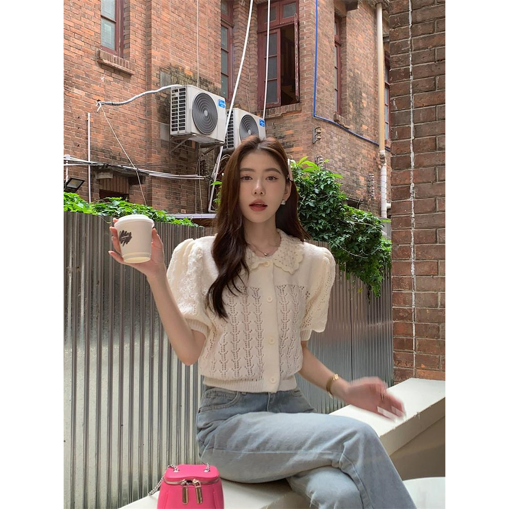 Áo Dệt Kim Cộc Tay Khoét Lỗ Màu Trắng Ngọt Ngào 61826