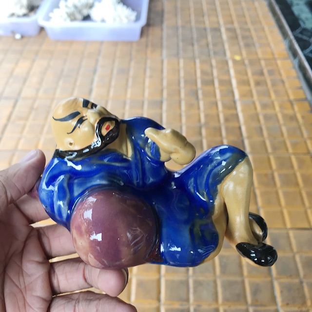 ÔNG LA HÁN NẰM TRANG TRÍ HỒ CÁ NON BỘ DÀI 15CM CAO 7CM