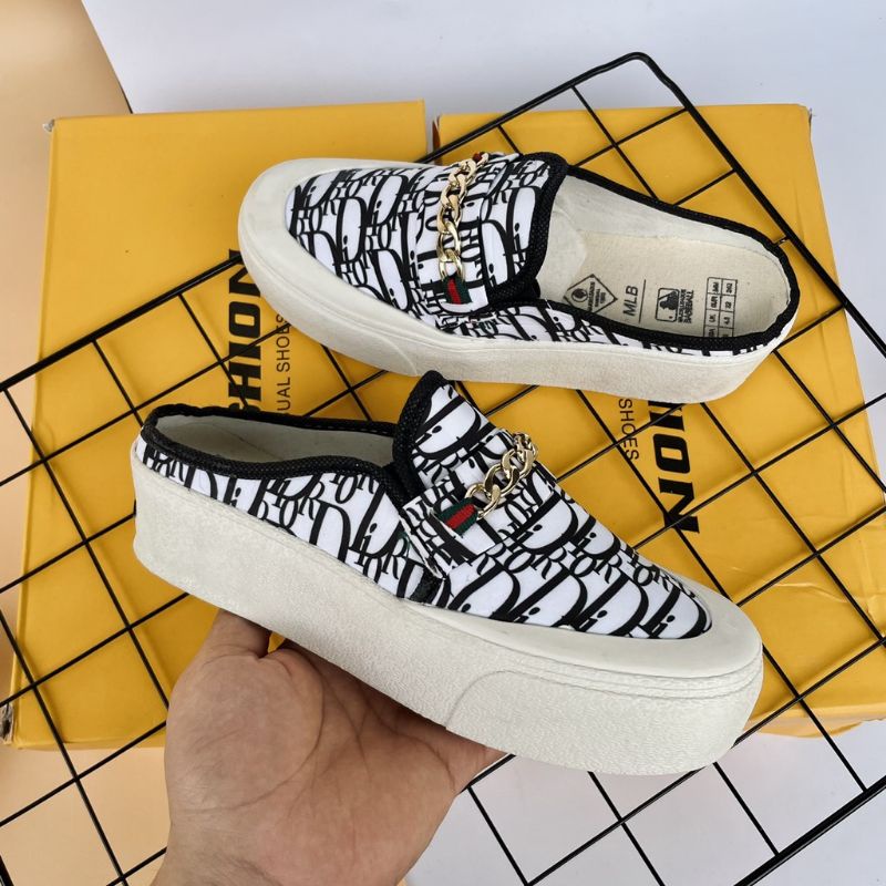 Sục thể thao nữ , giày sục thể thao nữ không dây siêu êm hot trend 2022 !