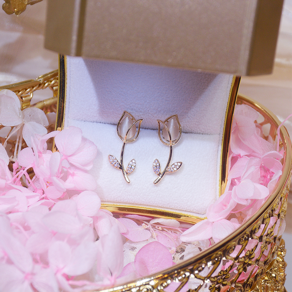 Hoa Tai Hình Hoa Tulip Đính Đá Thời Trang Sang Trọng Cho Nữ