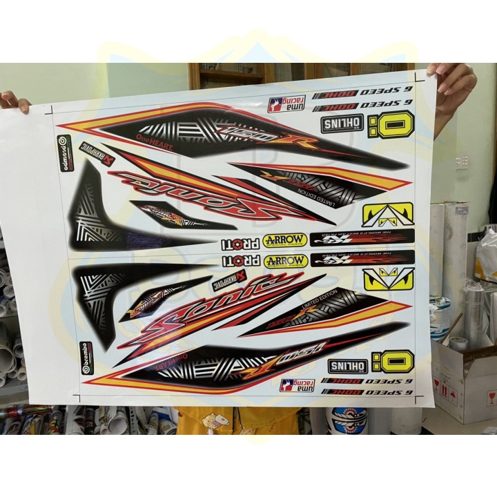 ( Quí khách vui lòng mang ra tiệm cho thợ dán ) Tem sonic 150 trắng