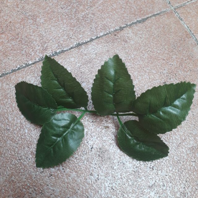 Lá hoa  hồng giả