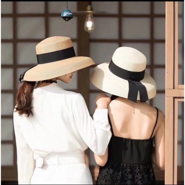Nón đi biển kiểu chuông