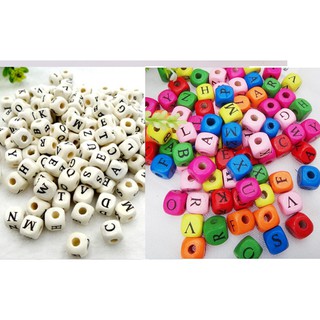 10-20 hạt gỗ vuông in chữ nhiều màu 8mm-10mm (6gam)