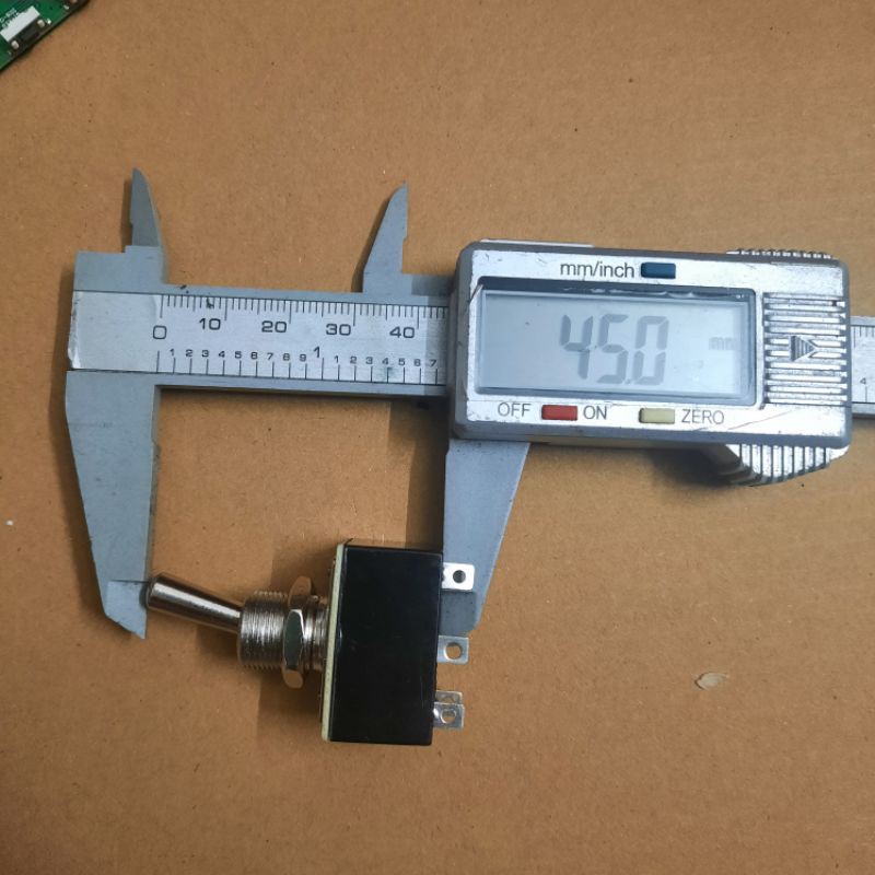 Công tắc nguồn chính hãng KN3A2  công tắc nguồn  6 chân 3A/220v