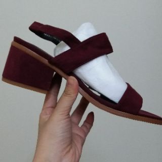 Sandal quai hậu Zara.basic