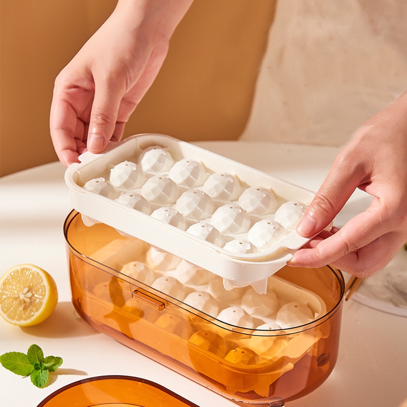 khay làm đá có kèm hộp đựng 2 Tầng Bằng Silicon Cứng Chống Trượt Có Khóa Cài Ổn Định tặng Kèm Thìa oxygen072