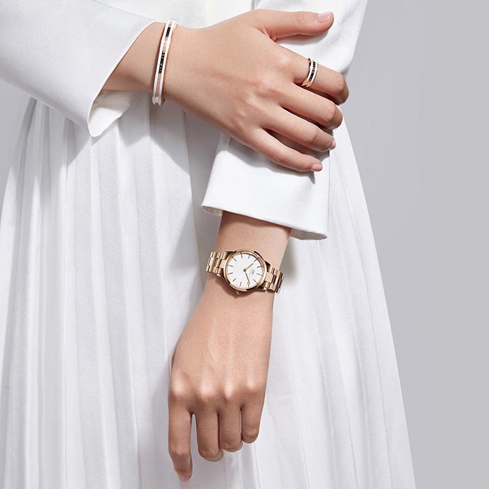 Vòng Tay Hở Mạ Vàng Hồng 18K Bằng Thép Titan Thời Trang Cho Nam Và Nữ