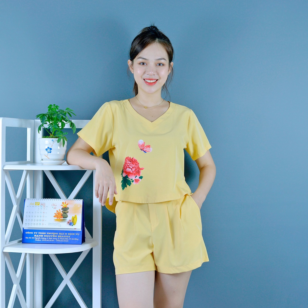 Bộ đồ nữ MÀU VÀNG NHẠT IN HOA CỰC XINH  - vải lụa cao cấp - Lịch sự - Quý phái