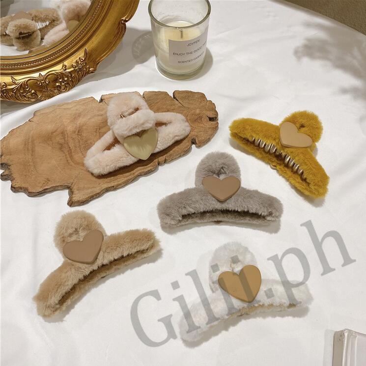 Kẹp Tóc Hình Trái Tim Bằng Lông Nhung Dễ Thương Xinh Xắn Cho Nữ