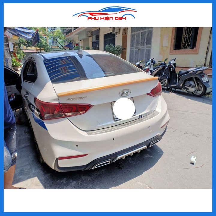 Đuôi gió sau xe liền cốp Elantra 2016-2017-2018 hàng mộc chưa sơn