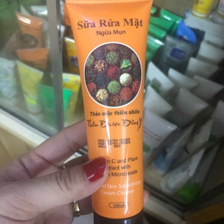Sữa rửa mặt ngừa mụn trắng da thần dược đông y Nguyễn Dương
