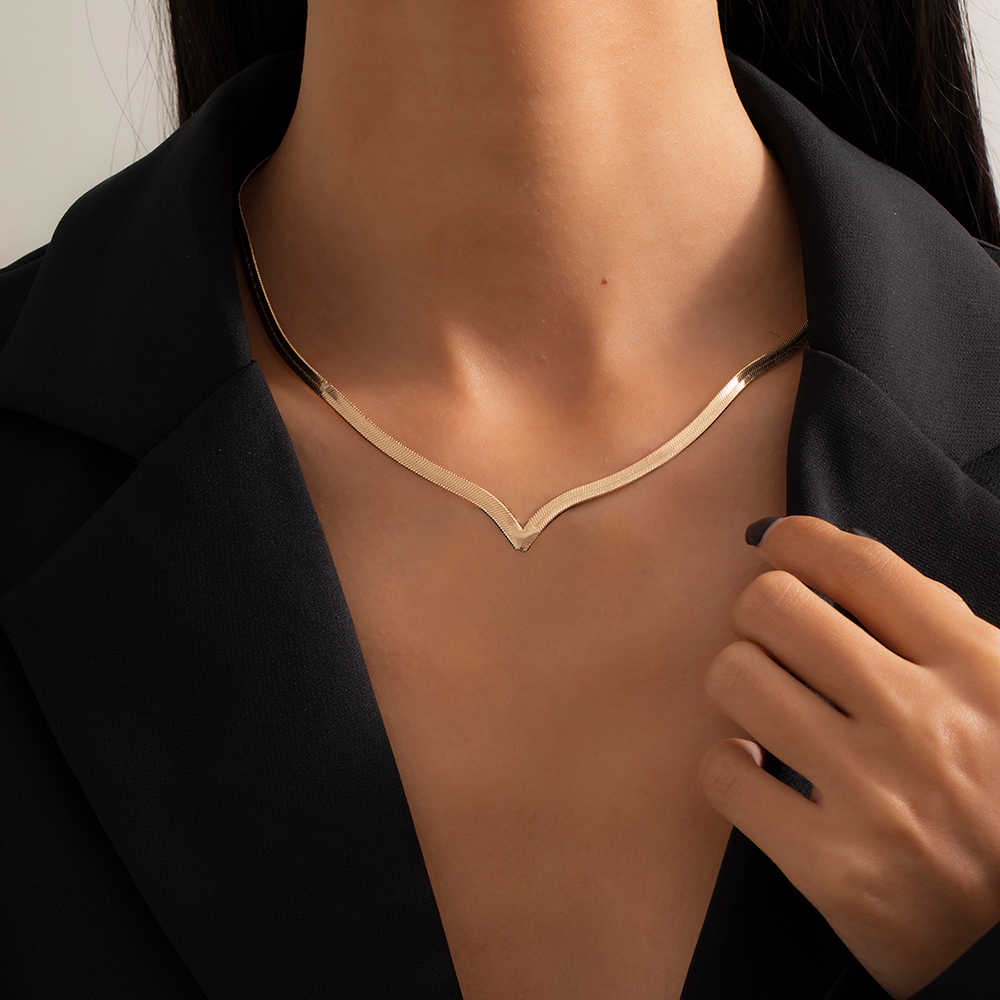 Vòng Cổ Choker Hình Chữ V Màu Sắc Sặc Sỡ Cho Nữ