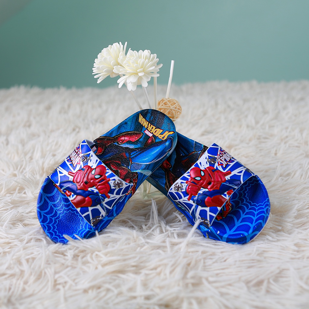 Dép Bé Trai Hình Siêu Nhân Nhện Đủ Size 26-35 (Bé 2-8-9 Tuổi)
