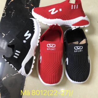 Giầy thể thao cổ chun co giãn .size từ 28-32