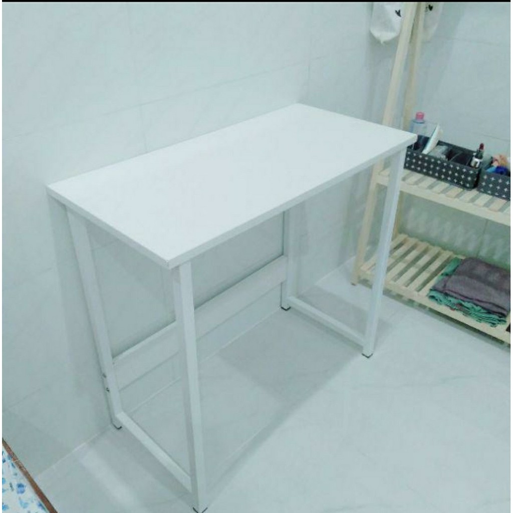 "GIAO HỎA TỐC"  bàn làm việc