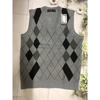 Ao len sat nách dành cho các bạn nam, kể cả những người lớn tuổi