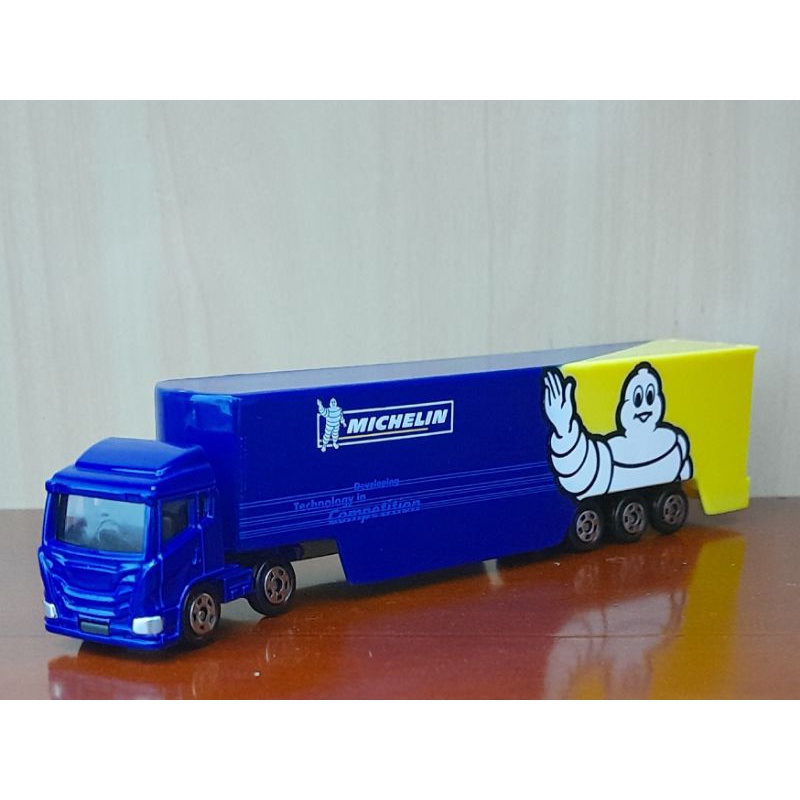Thanh lí xe mô hình Tomica Michelin Motor Sports Transporter không hộp