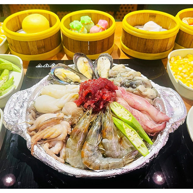 HCM [E-Voucher] Rakuen Hotpot - Buffet Lẩu Sệt Hải Sản, Bò Mỹ - Free Quầy Line (H)