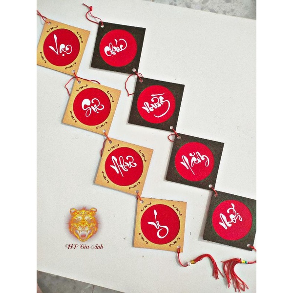 Liễn mini, bao lì xì có viết chữ thư pháp theo yêu cầu.