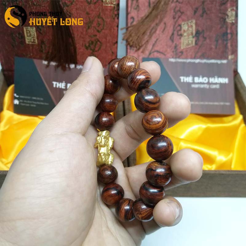 Vòng Gỗ Sưa Đỏ Mix Tỳ Hưu Bạc Xi Vàng, Vòng Tay Phong Thủy Cầu Bình An - May Mắn - Tài Lộc