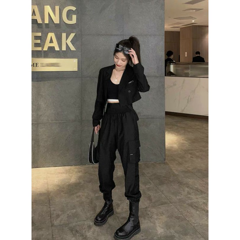 [Mã FASHION10KP giảm 10K đơn 50K] Áo khoác vest croptop thêu LOGO cao cấp sang chảnh | BigBuy360 - bigbuy360.vn