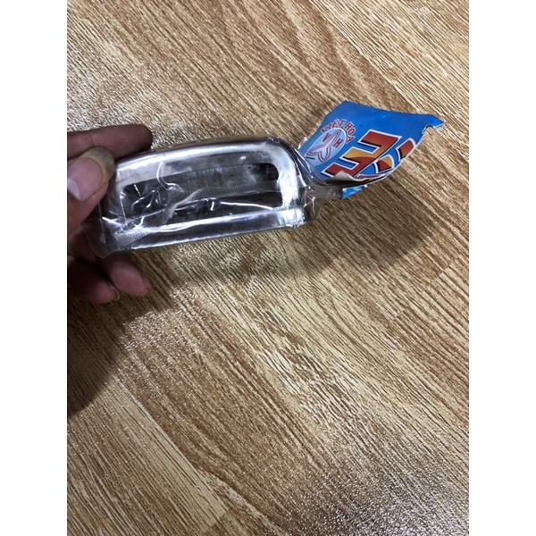 Ốp chụp đèn soi biển số xe VISION  inox cao cấp giá rẻ mẫu mã đẹp
