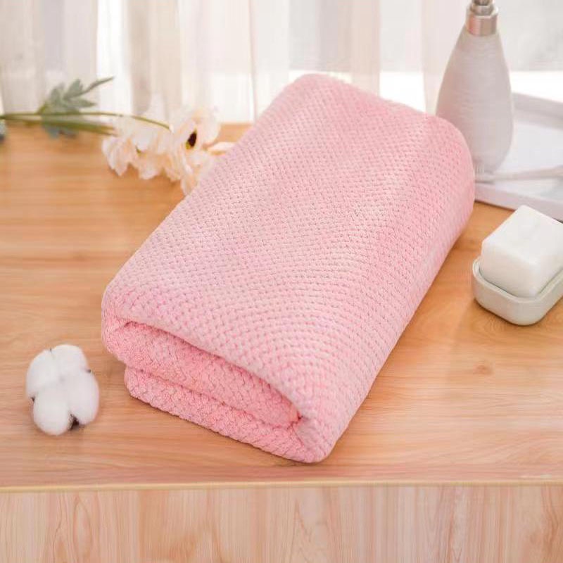 Khăn tắm cỡ lớn kích thước 70x140cm 100% Cotton cấu trúc nổi ô thấm nước cực tốt - Hàng nhập khẩu