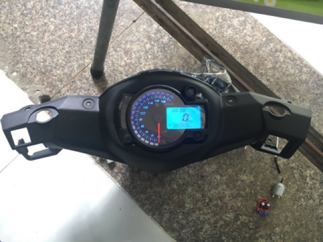 Đồng hồ KOSO RX2N tặng thêm mắt đọc