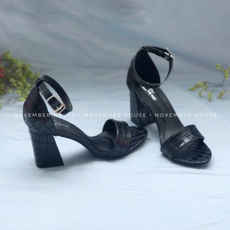Giày sandal cao gót nữ quai bản ngang hoạ tiết da rắn đen thời trang nữ - SD45 - Oula Store