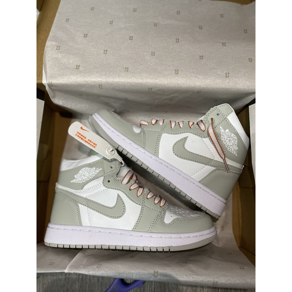 ⚡️GIÁ SỐC⚡️[Ảnh thật do shop tự chụp 100%] JORDAN  xám cao dây cam | BigBuy360 - bigbuy360.vn