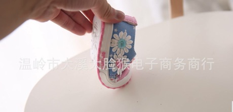 Giày tập đi cho bé