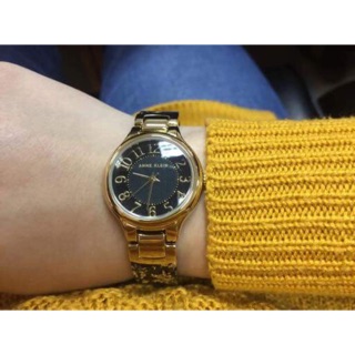 Đồng hồ nữ Anne Klein dây kim loại case 28mm