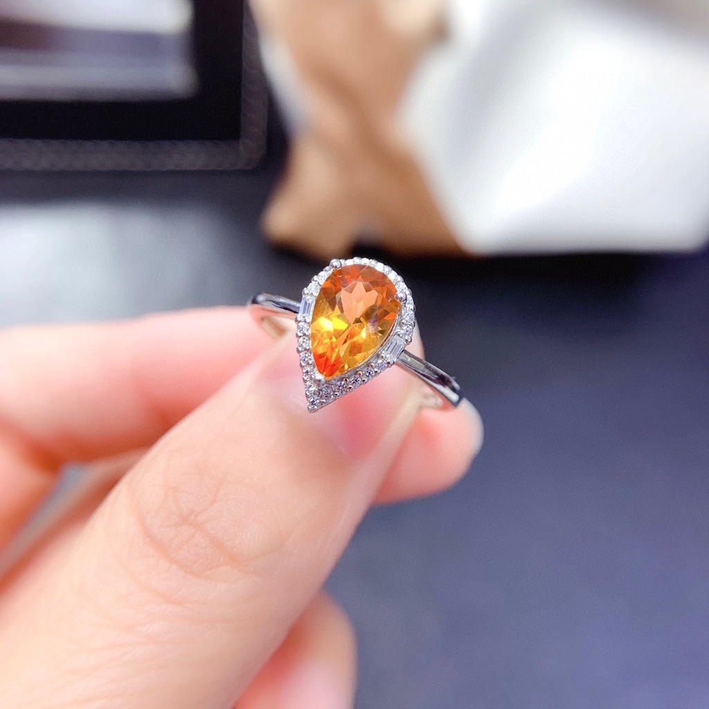 Set khuyên tai và nhẫn đính đá Topaz xanh dương Switzerland