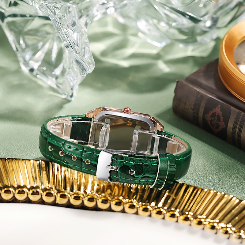 Đồng Hồ Quartz Mặt Chữ Nhật Dây Da Màu Xanh Lá