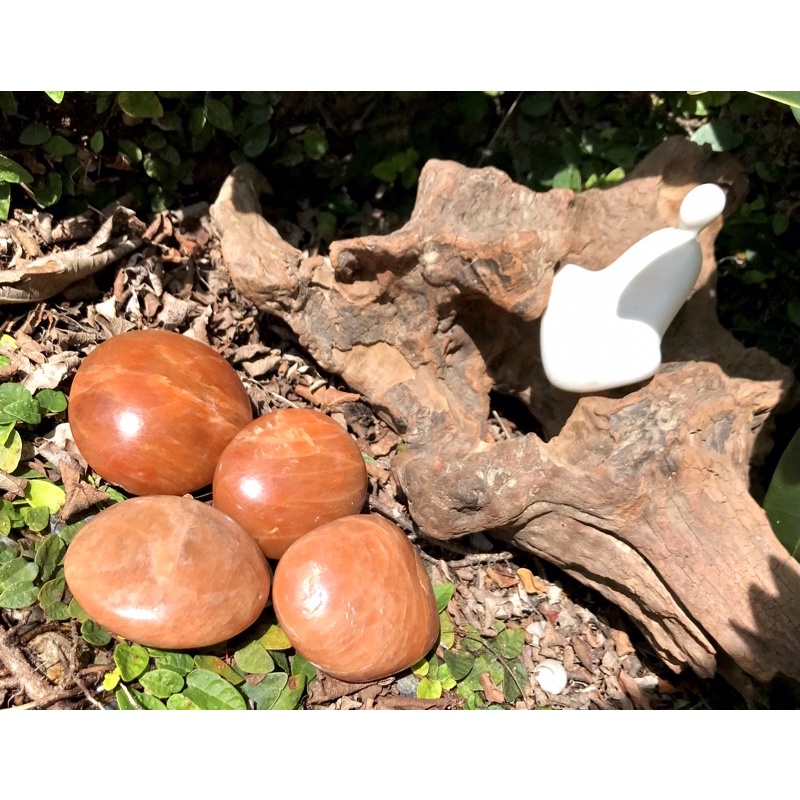 Đá peach Moonstone dạng palm
