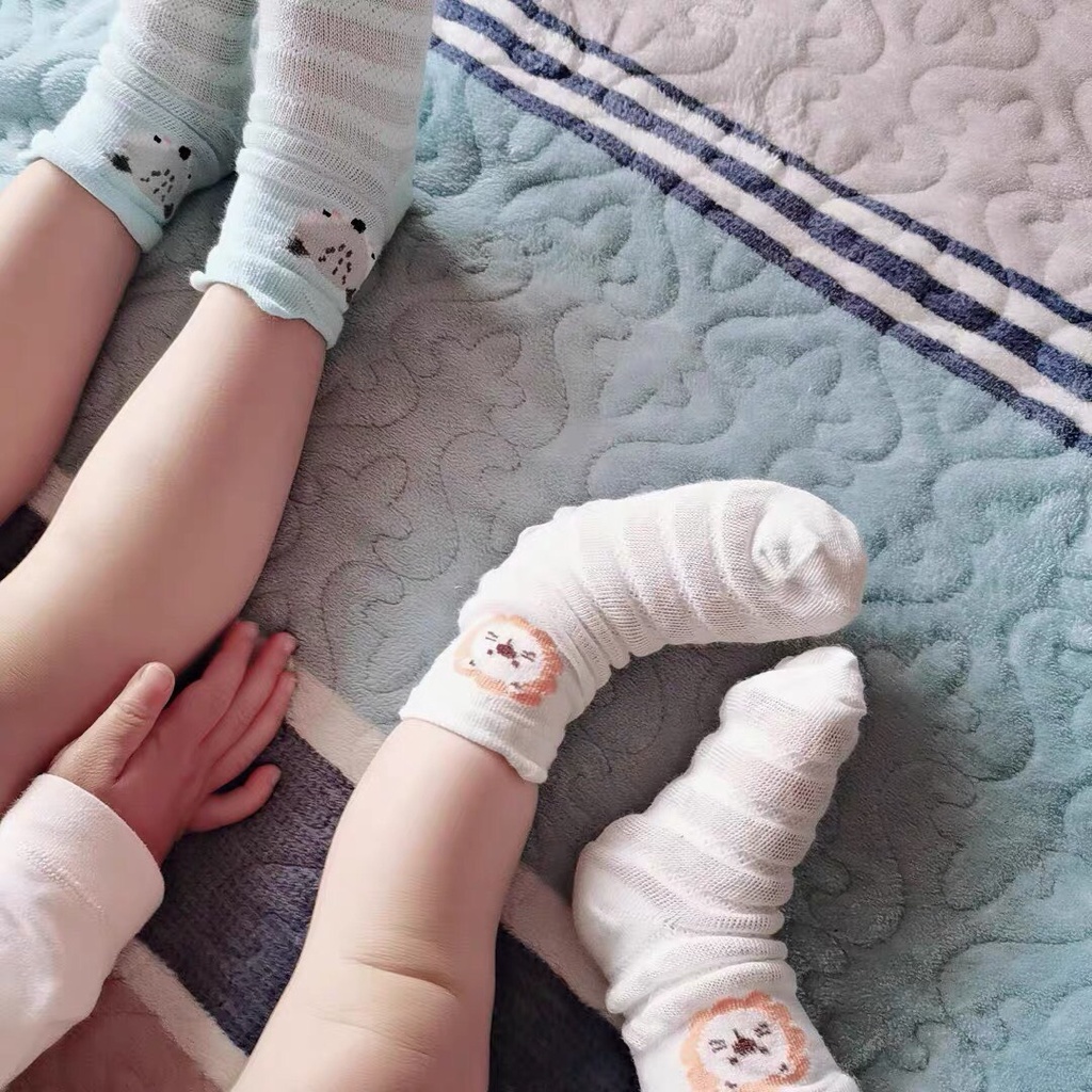 TAT 81 : Tất ren cho bé thoáng mát