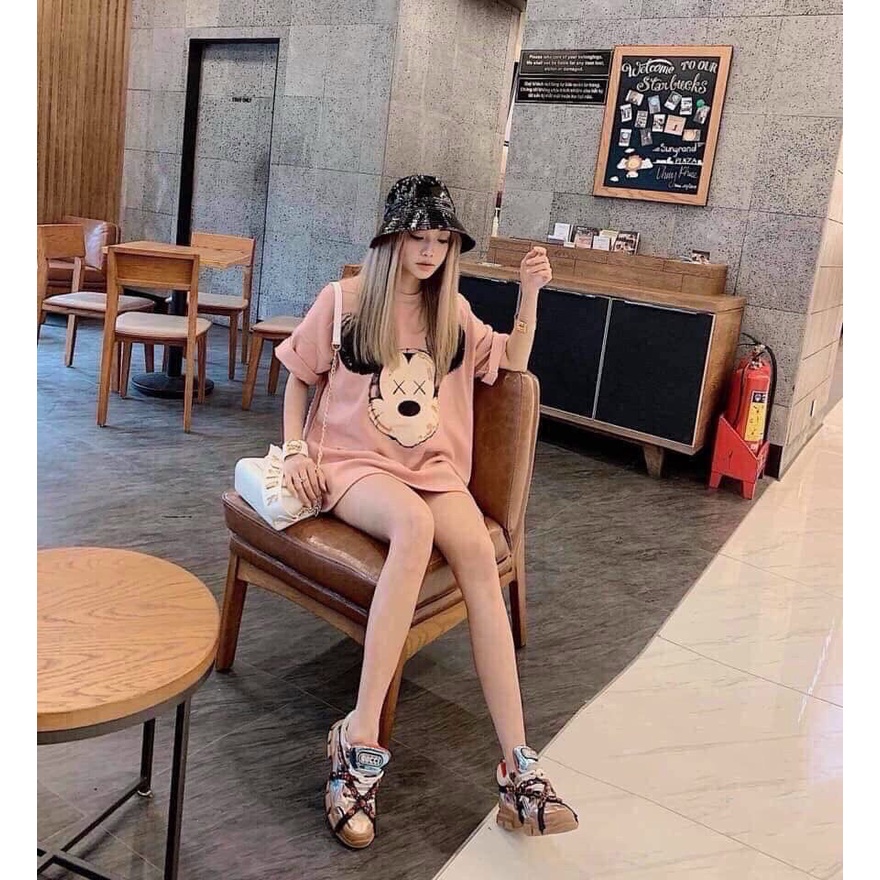 ÁO THun chuột mickey màu hồng xinh xẻo. Chất cotton 40-70kg quay máy thoải mái