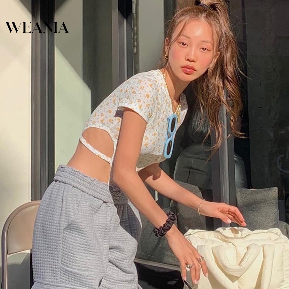 Bộ Áo Liền Quần Ngắn Tay In Hoa Dễ Thương Cho Nữ