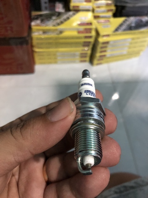 Bugi Brisk Super chân đồng cho Xipo - xe 2T Brisk nhập khẩu Thụy Điển