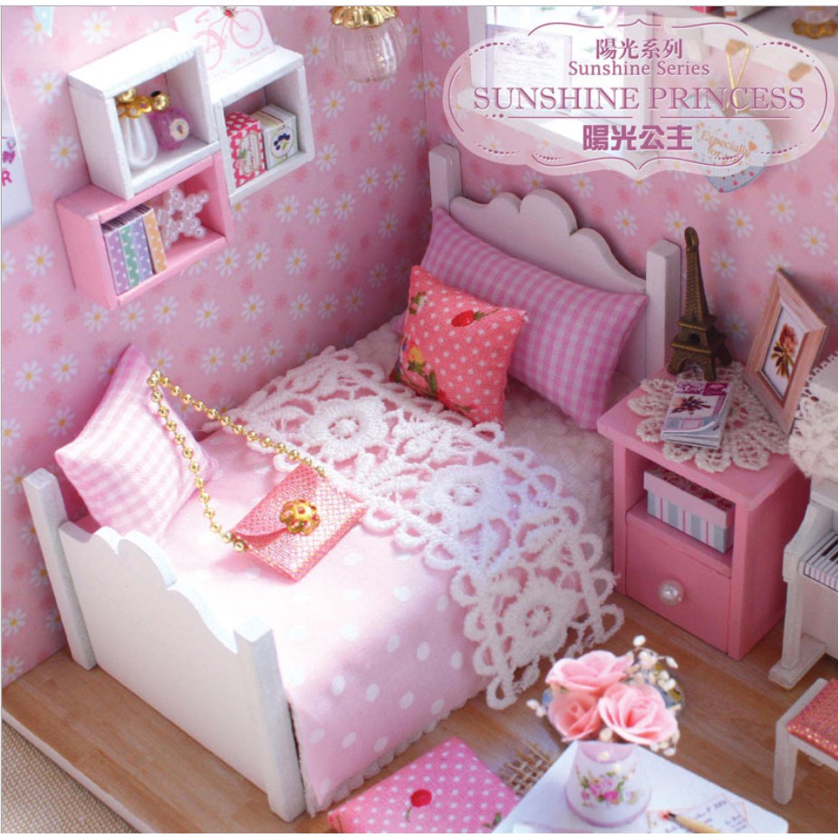 Mô hình nhà búp bê Cute Room - phòng ngủ màu hồng Sunshine Princess có đàn piano trắng