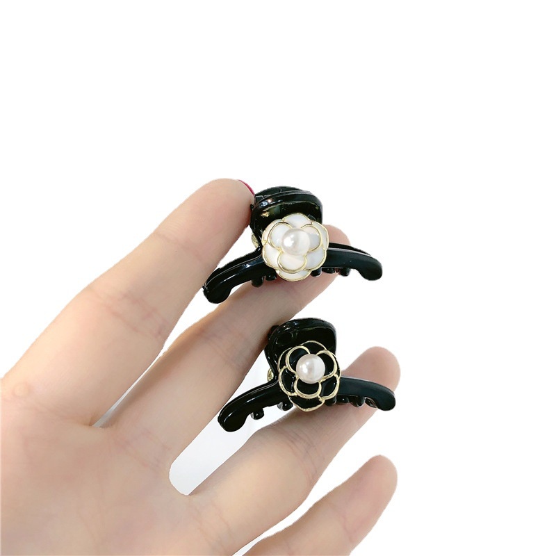 Kẹp Tóc Hoa Trà Đen Bằng Kim Loại Cao Cấp 2022